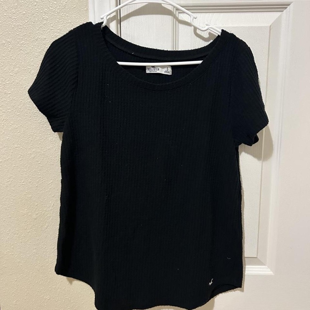 Hollister Black Ribbed Short Sleeve Scoop Neck Top